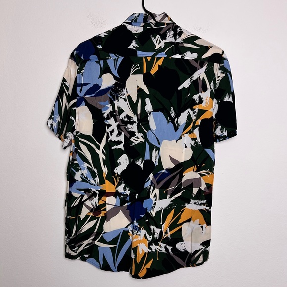 Guess - Multi Color Print Shirt - Picture 2 of 3